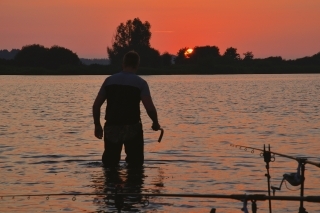 Kobrou rozmiestňujem svoje boilies na širokú plochu. Spôsob kŕmenia má veľký vplyv na úspešnosť úlovkov.